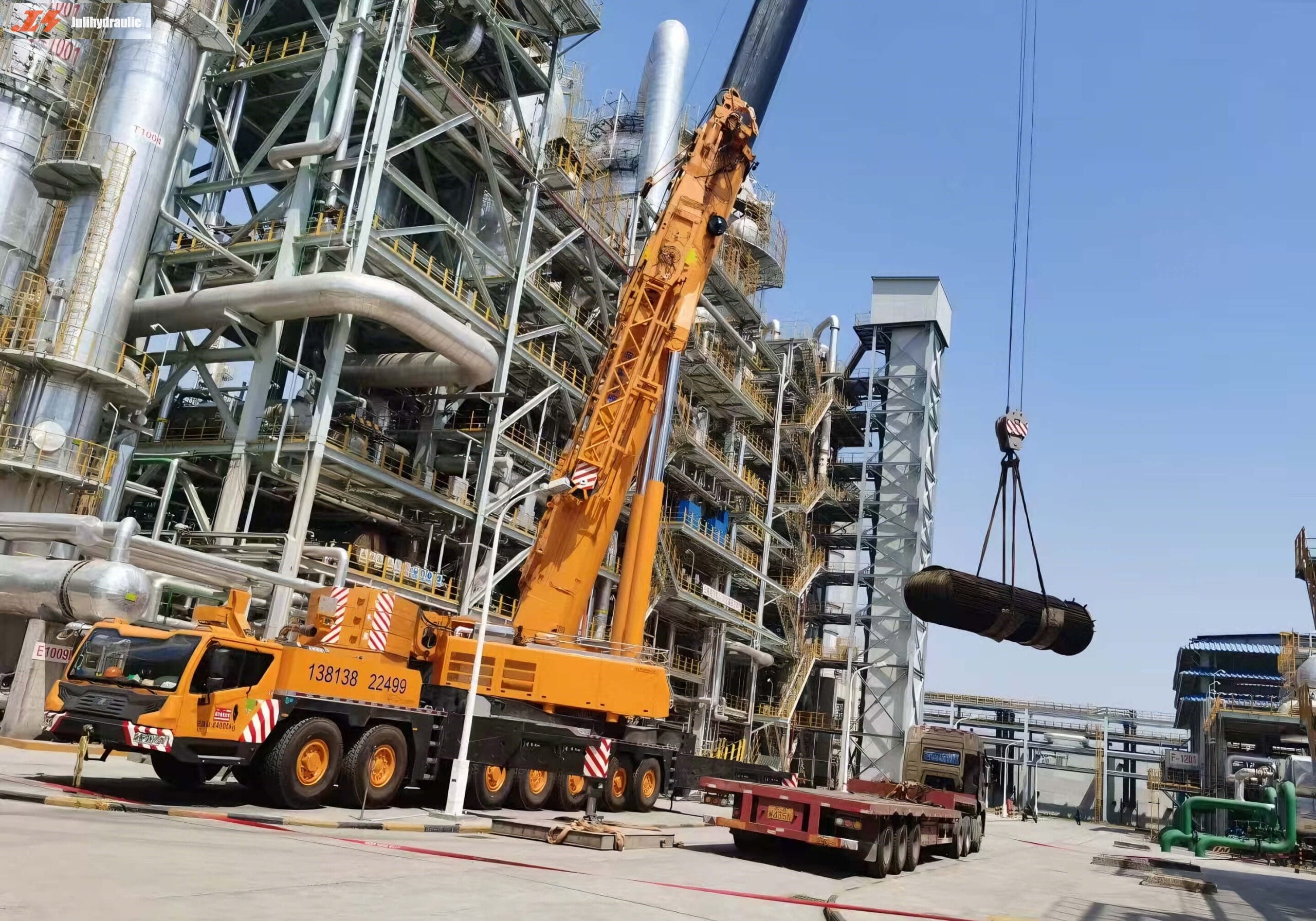 Bundle extractor working in refinery